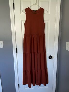 Sleeveless Tiered Maxi Dress in Dark Rust